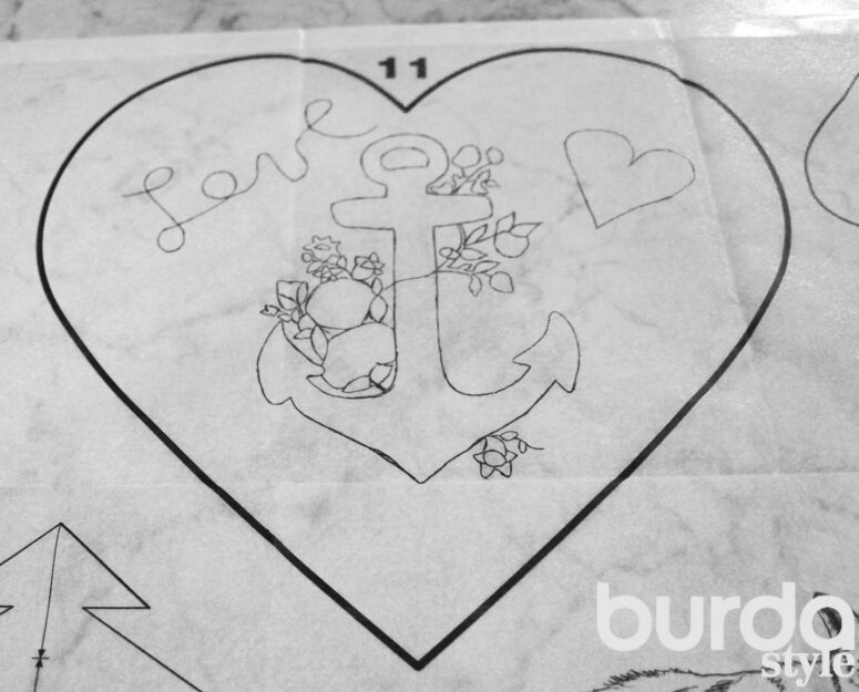 Искусство вышивки: как создание сердечной подушки отражает наши эмоции и отношения.