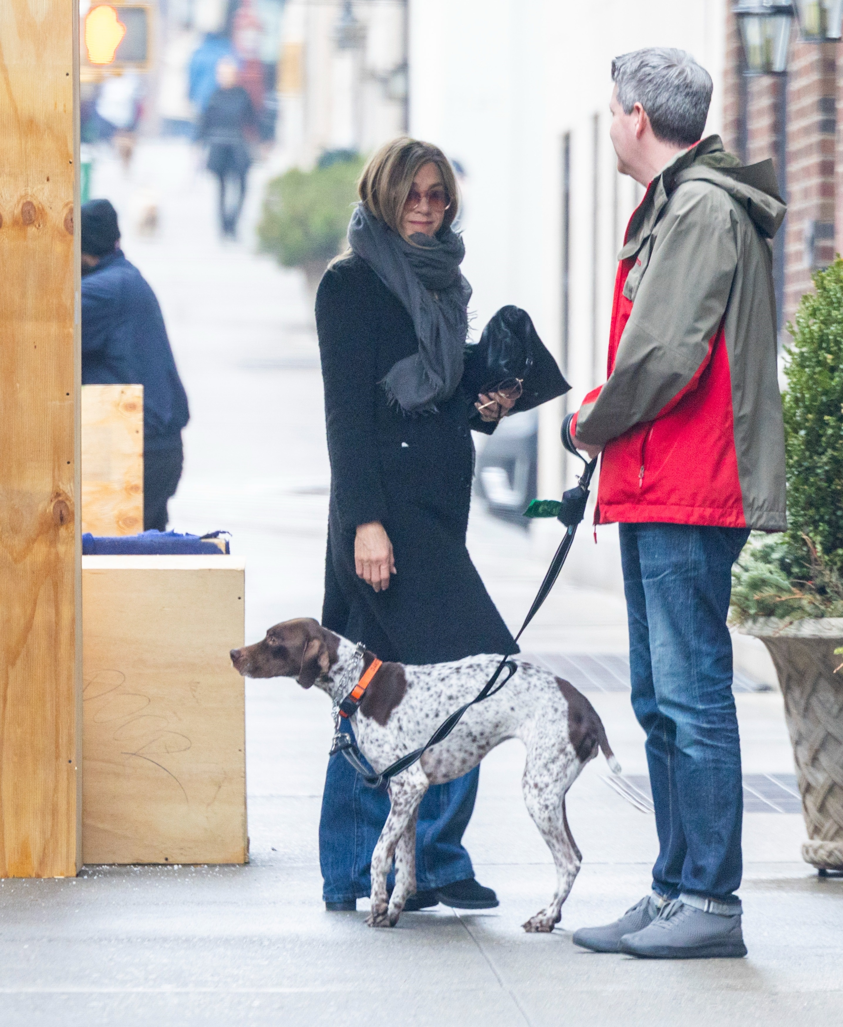 Jennifer Aniston, Jim Curtis may be taking romance to next level as they tour NYC apartments together
