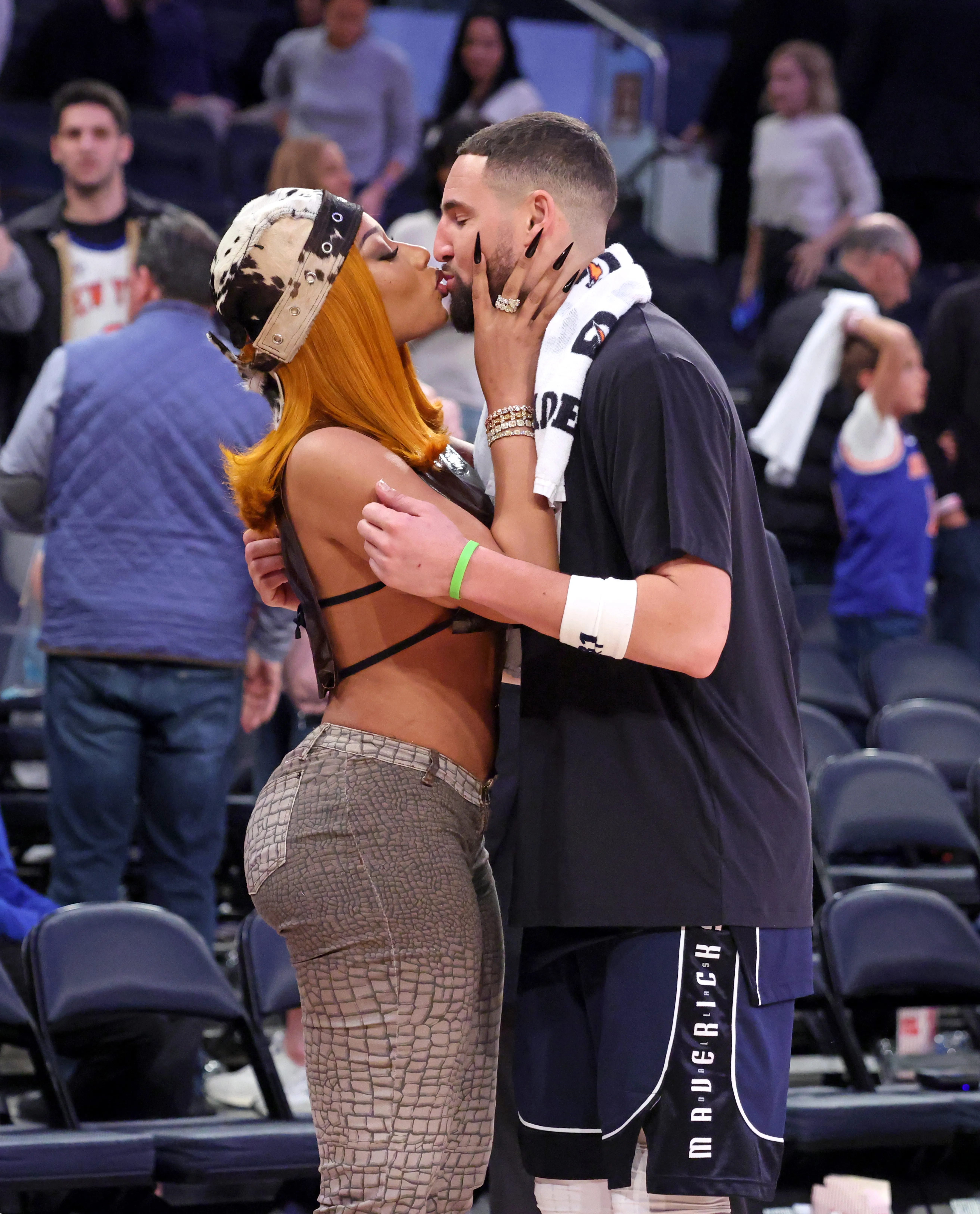 Klay Thompson gifts Megan Thee Stallion a $200K baby blue Bentley for 31st birthday