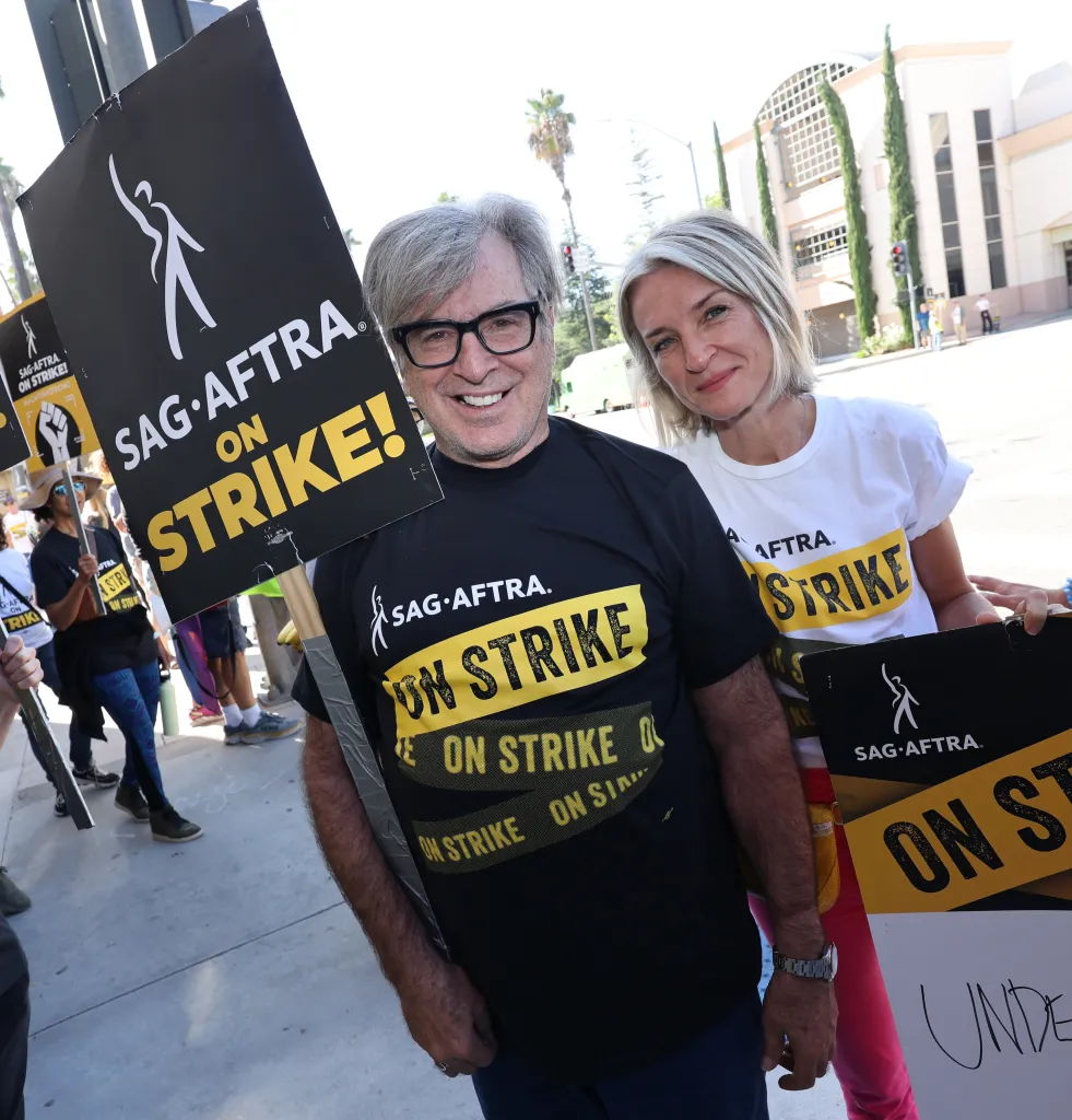 Robert Carradine failed to show up to table read days before devastating death, director claims