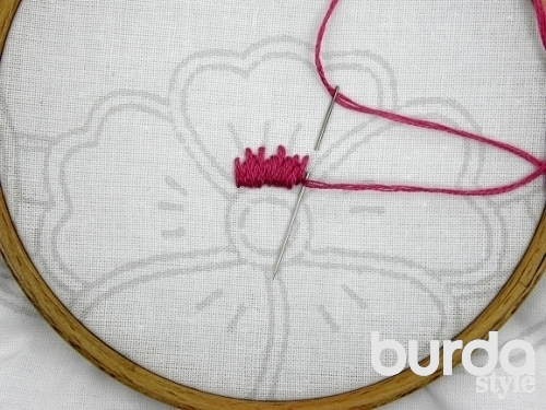 Как вышивка гладью отражает глубину культурных традиций и современное самовыражение.