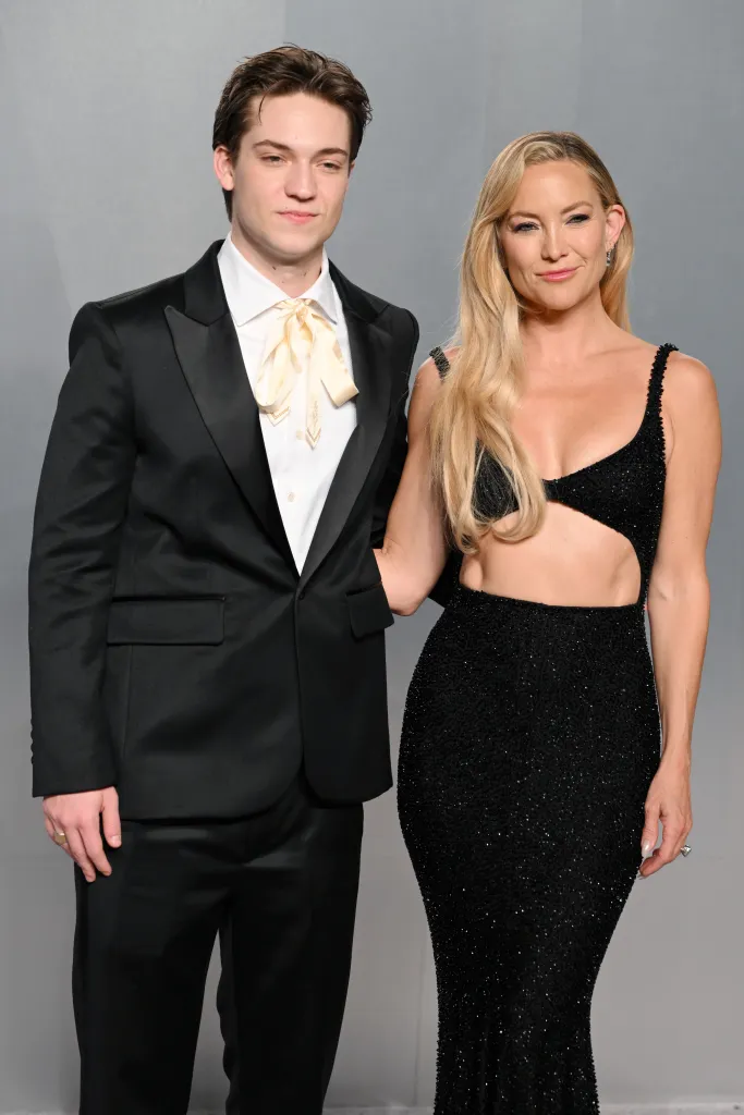 Kate Hudson&rsquo;s son Ryder, 22, towers over actress at 2026 Vanity Fair Oscars Party