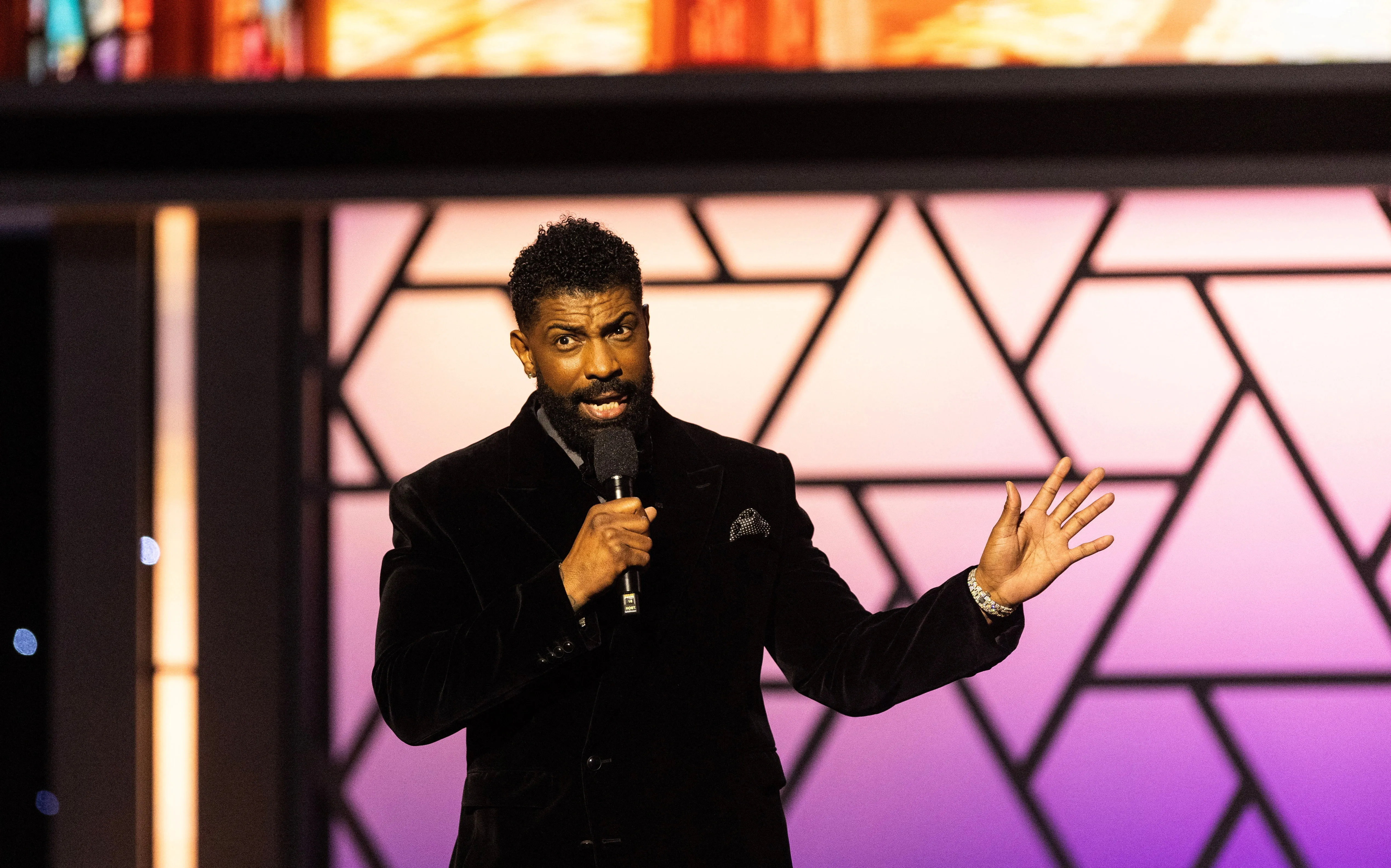 Deon Cole addresses BAFTAs N-word controversy, Nicki Minaj&rsquo;s MAGA turn during NAACP Image Awards 2026