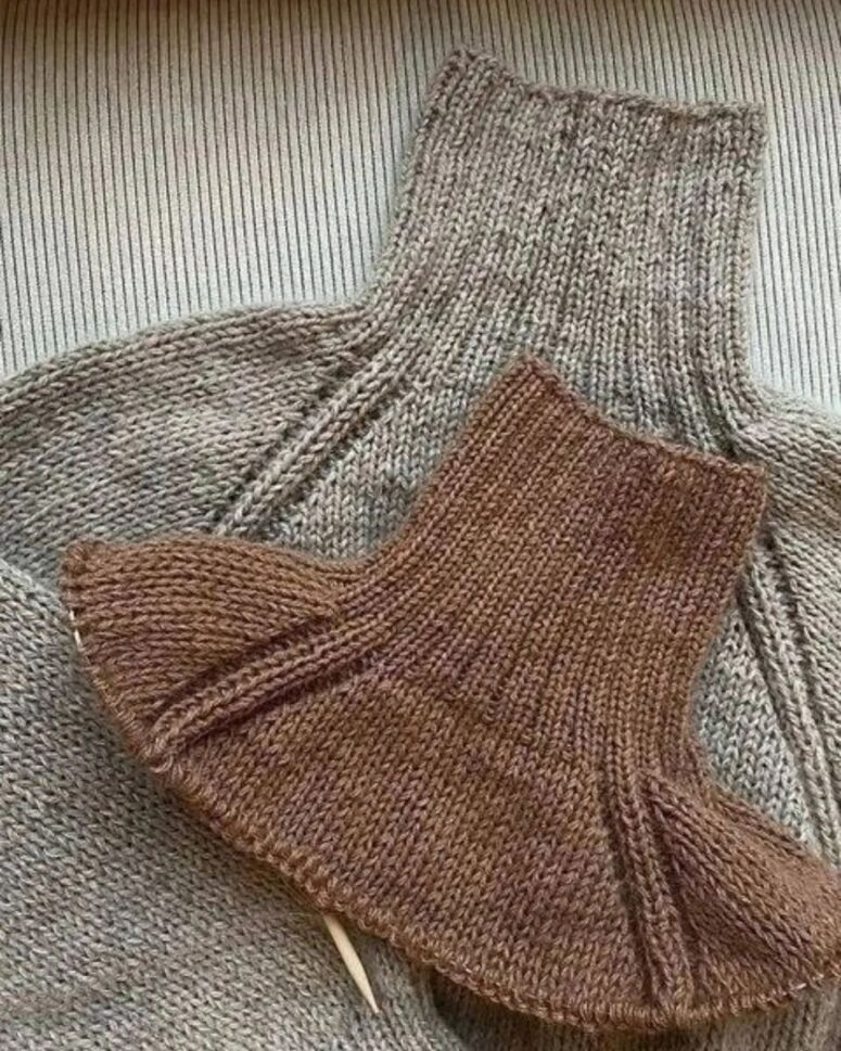 Свитер с высоким воротником: как простая деталь формирует стиль и комфорт в повседневной жизни.