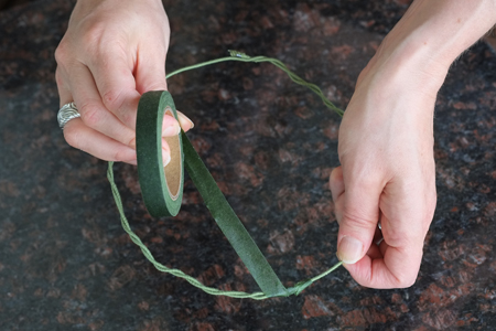 Как создание цветочного венка помогает развивать творческие навыки и укрепляет связь с природой