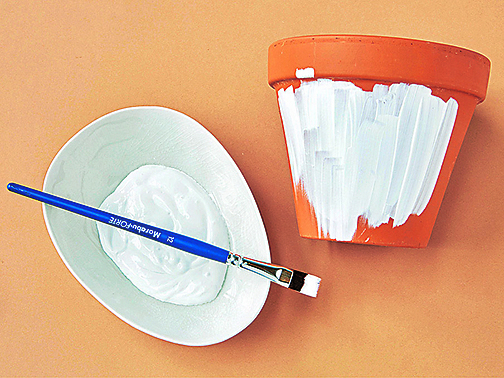 Искусство декупажа: как простые вещи становятся уникальными произведениями для вашего интерьера