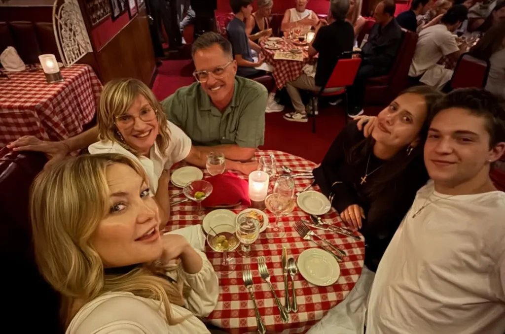 Kate Hudson&rsquo;s son Ryder, 22, towers over actress at 2026 Vanity Fair Oscars Party