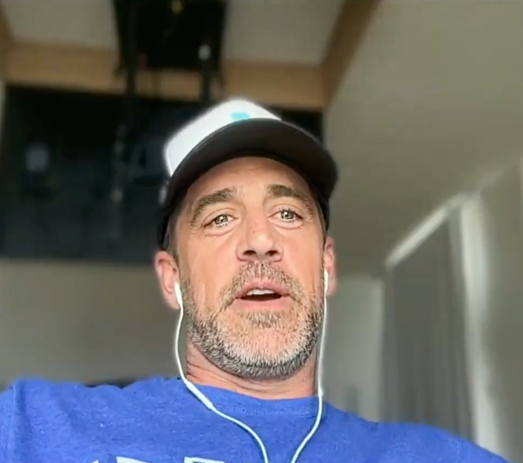 Aaron Rodgers shades &lsquo;crazy&rsquo; celeb exes who &lsquo;called paparazzi&rsquo; and &lsquo;coerced&rsquo; Instagram* posts