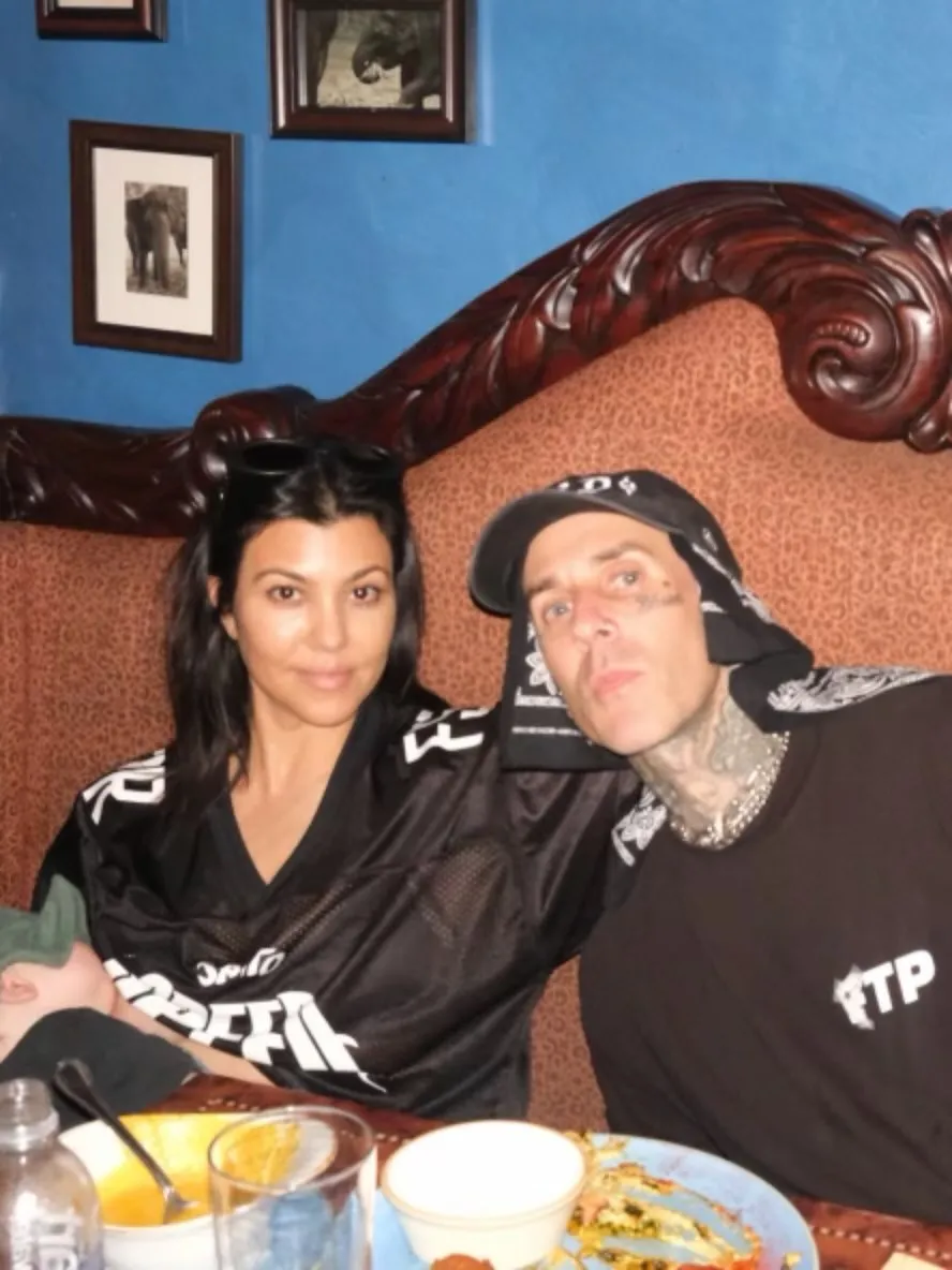 Travis Barker sucks Kourtney Kardashian&rsquo;s toes in raunchy birthday tribute