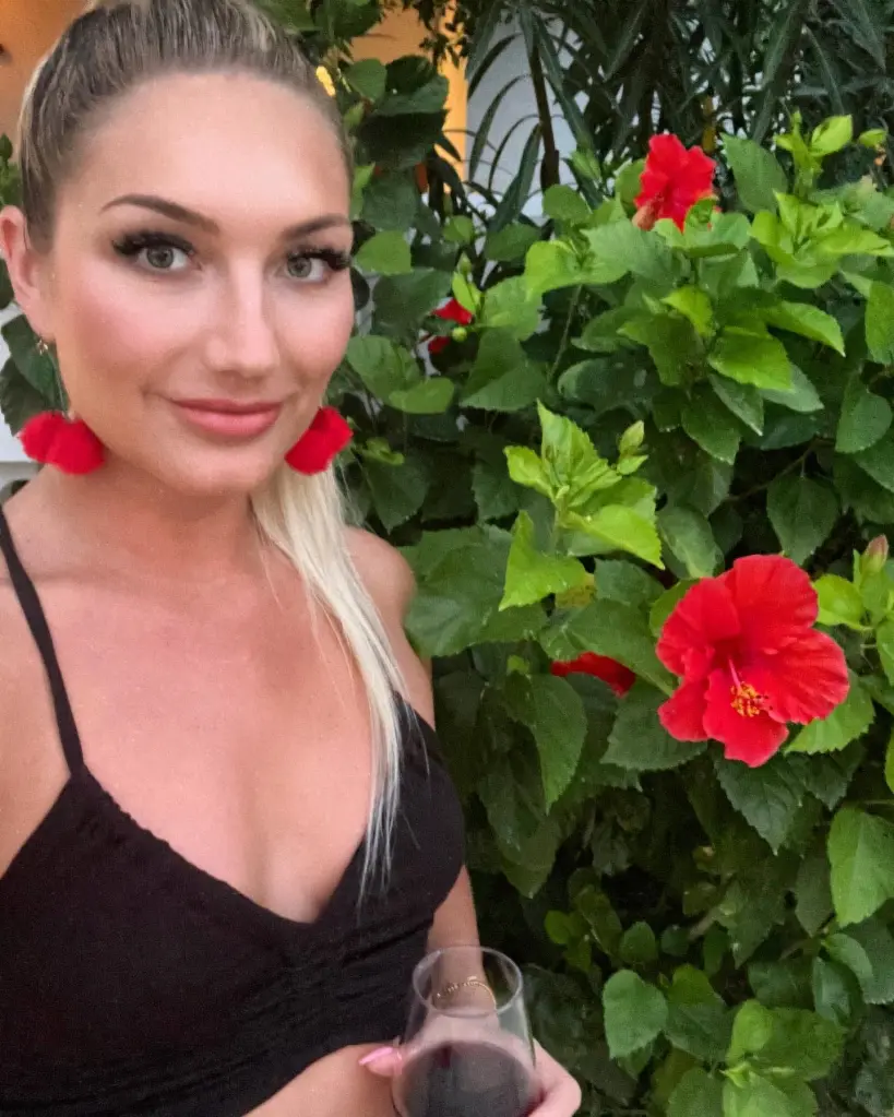 Brooke Hogan reveals &lsquo;terrible&rsquo; regret after estranged dad Hulk&rsquo;s death: &lsquo;A nightmare&rsquo;